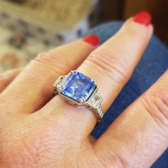 Jewelry - Vintage Style Sterling Silver Ring